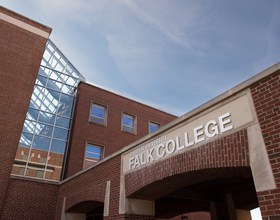 Falk College marriage and family therapy program receives reaccreditation