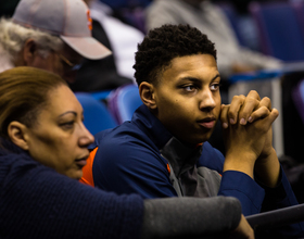 Syracuse basketball signee Matthew Moyer makes trek from Ohio to St. Louis for NCAA Tournament