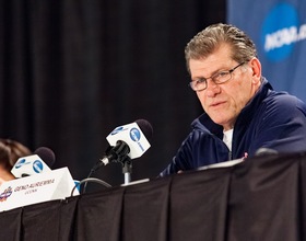 3 things Geno Auriemma said at his pre-national title game press conference