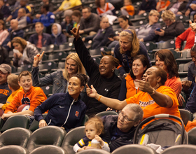 Storify: Syracuse community reacts to women's basketball's Final Four win over Washington