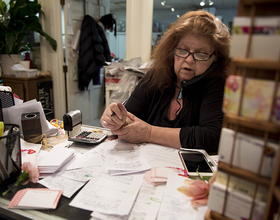 Floral shop owner watches industry change with Syracuse