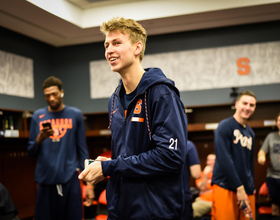 Unplugged: How Syracuse athletes handle their tech addiction