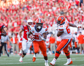 Syracuse’s backs carry offense with 3 touchdowns in 24-0 win against Liberty