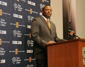 Dino Babers talks defensive switch, offensive line, looks ahead to Louisville