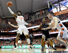 Syracuse struggles to blowout another mid-major in 71-57 win over Niagara