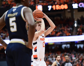 Beat writers unanimously predict Syracuse win over UNC