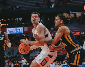 Jimmy Boeheim scores inside during 21-point outing vs. No. 6 Villanova