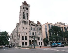 Common Council meets to celebrate former president Van B. Robinson