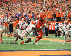 Dan Villari serves as lone offensive bright spot in Syracuse’s 31-14 loss to Clemson