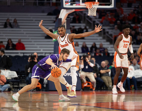 Observations from SU’s win over Niagara: More bench production, ball hawks