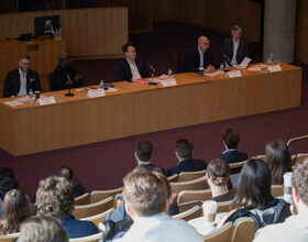 College of Law hosts alumni to discuss finance, technology and entrepreneurship industries