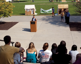 Habitat for Humanity : Shack-A-Thon event on Quad draws record turnout