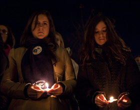 Remembrance Week 2010 :  Scholars hold candlelight vigil, discover similarities with Pan Am victims