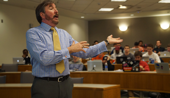 Professor strives to make Super Bowl class interesting, challenging for students