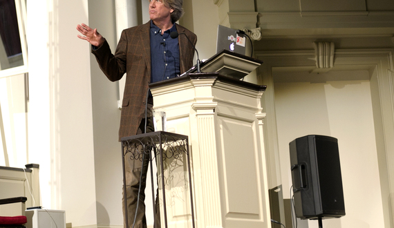 Dacher Keltner explains the science of compassion in 1st University Lecture of semester