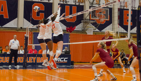 Blocking propels Syracuse volleyball to 5-set win over Louisville