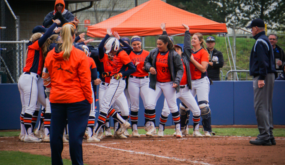 Syracuse reaches double-figures for 1st time in doubleheader sweep at Patriot Classic