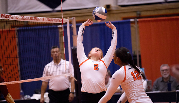 Dana Valelly, Jalissa Trotter contribute in setter tandem against Boston College