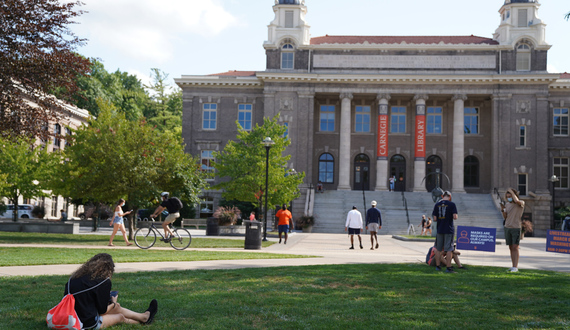 SU students, protect the Syracuse community and wear a mask