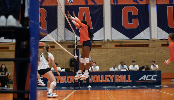 Syracuse struggles against Yale blocking unit in straight set defeat