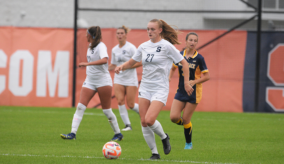 Grace Gillard commands SU&#8217;s defense as only English freshman