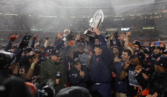 In 2012, SU sent off Doug Marrone with a win over West Virginia at Pinstripe Bowl