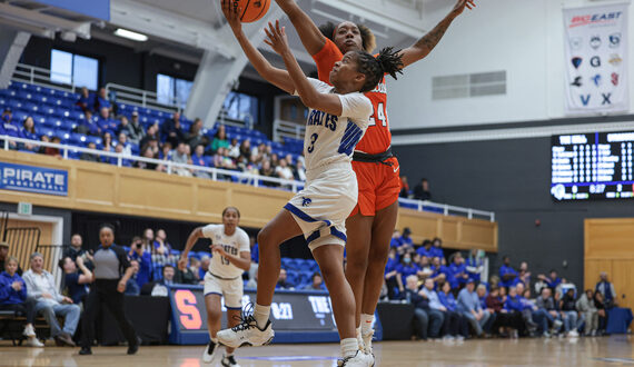 Syracuse defeats Seton Hall 72-54 after strong 2nd quarter, advances to Super 16