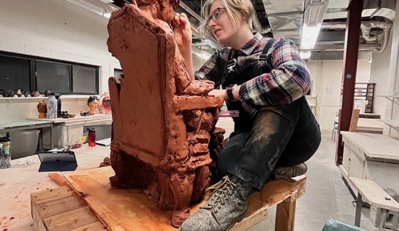 SU master&#8217;s student explores gender, feminity in ceramic sculptures