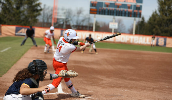 Syracuse beats Notre Dame 5-3, ties 0-0 after weather delays