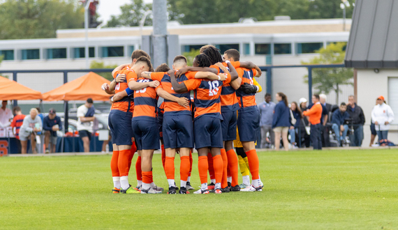 Syracuse stays at No. 1 in United Soccer Coaches poll