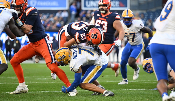 Syracuse ends 5-game losing streak with 382 rushing yards in 28-13 win over Pitt