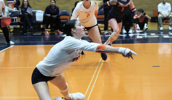 Syracuse falls to No. 3 Pittsburgh in straight sets, ending season with 18 straight losses