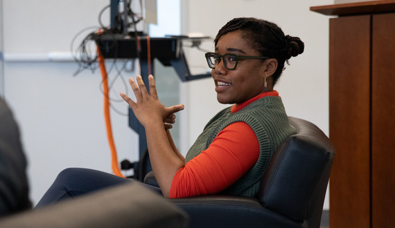 NPR podcaster Aisha Harris shares career, pop culture knowledge at Newhouse event