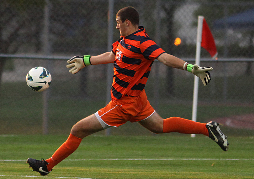 Area product Bono lives up to high expectations in net for Syracuse