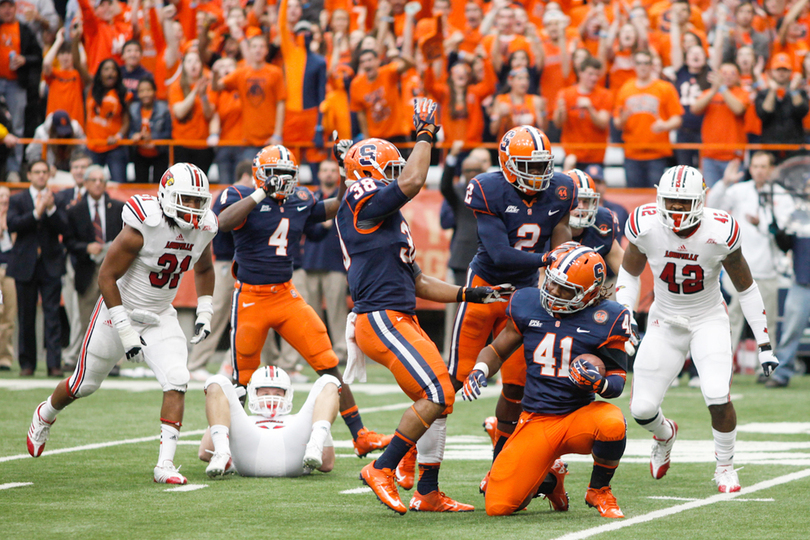 Coker catches first touchdown pass against Louisville in increased role in SU offense