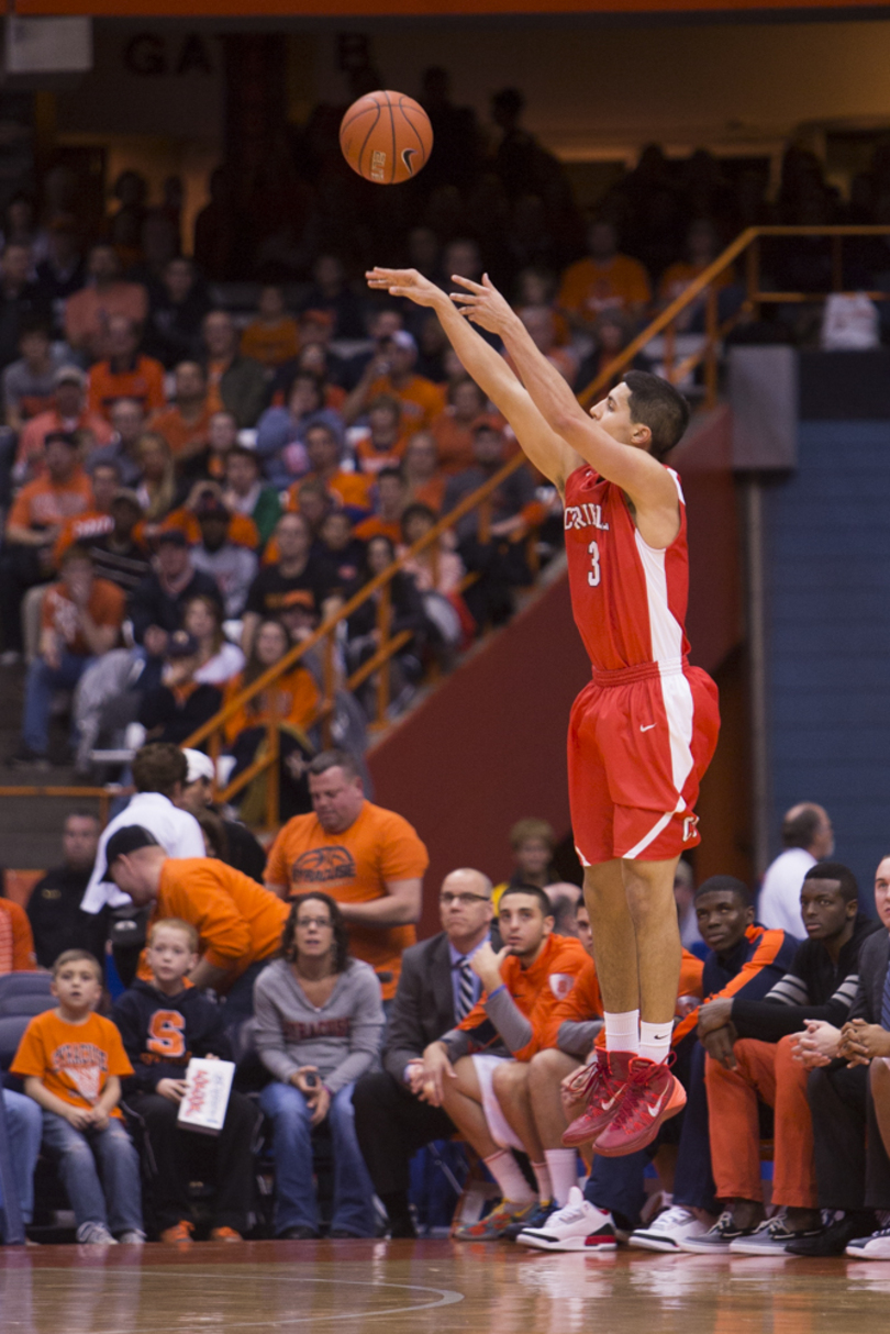 Cressler nets 20 in 1st half as Cornell threatens Syracuse