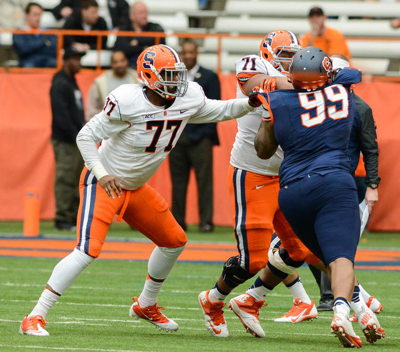 Moore lines up at center, delivers biggest block of Spring Game