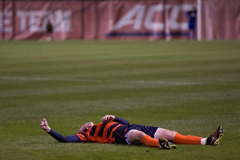 Syracuse&#8217;s Callahan suffers high ankle sprain, leaves game early