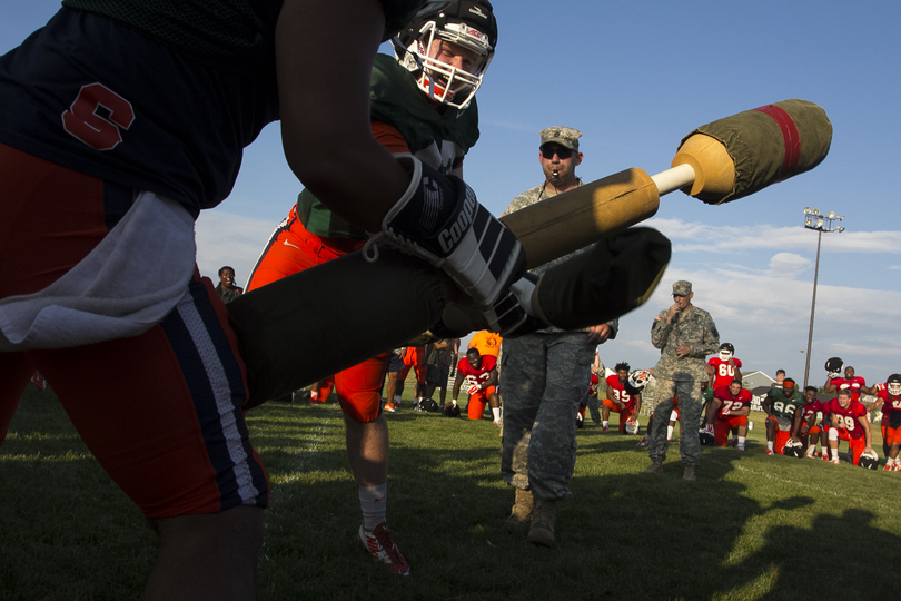 Gallery: Syracuse players pugil fight after practice