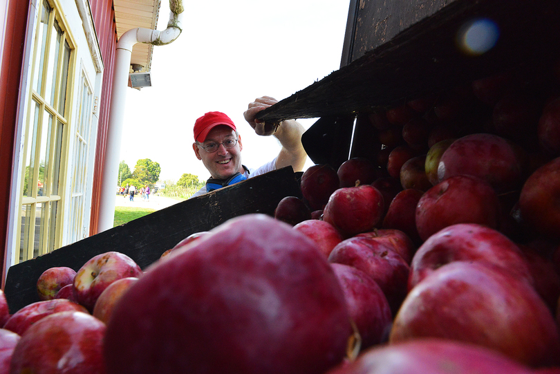 Gallery: Abbott Farms offers family friendly apple picking