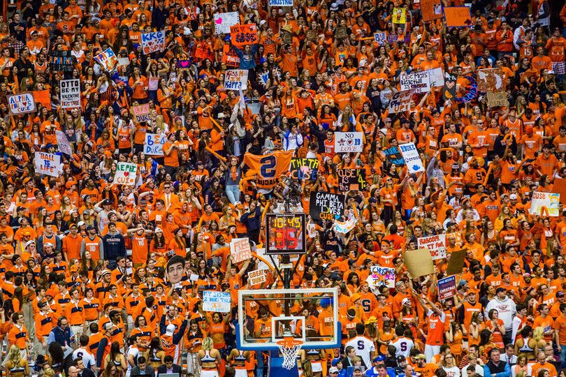 Syracuse to assess future of kiss cam