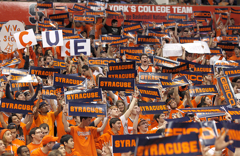 Students line up for tickets to Otto&#8217;s Army trip to Virginia