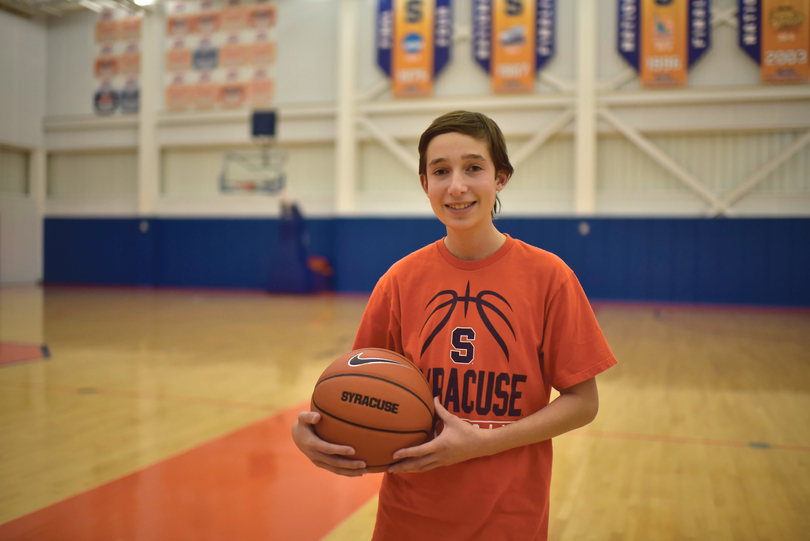 Sophomore recovers from brain cancer and manages men&#8217;s basketball team