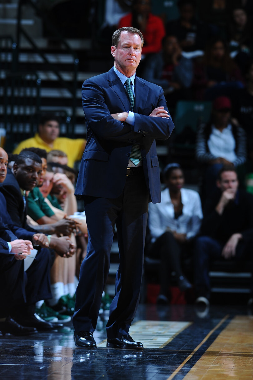 Mark Price leans on NBA experience to rejuvenate Charlotte program as head coach