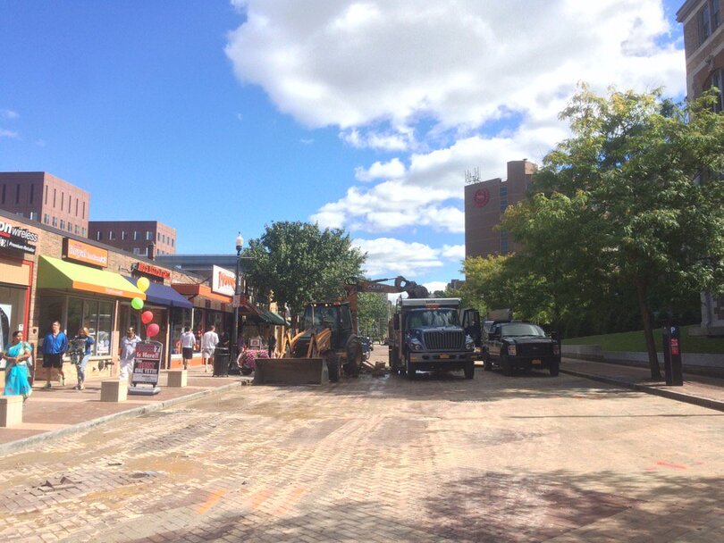 Water main break shuts down Marshall Street, multiple restaurants