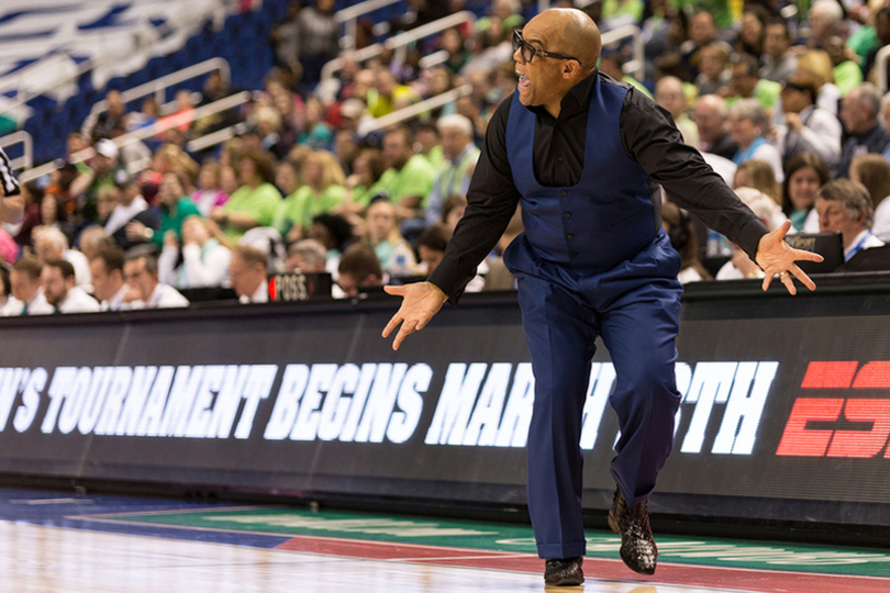 Syracuse women’s basketball suffers big defeat, 105-84, to Texas A&#038;M