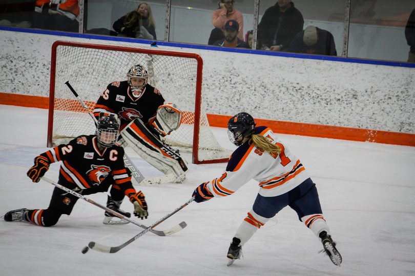 Jessica Sibley leads Syracuse to 2-0 over RIT, first-round bye in CHA tournament