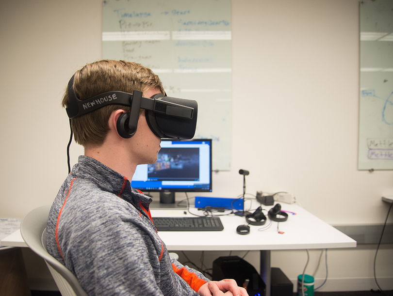 At Syracuse University, more students are getting ahold of virtual reality