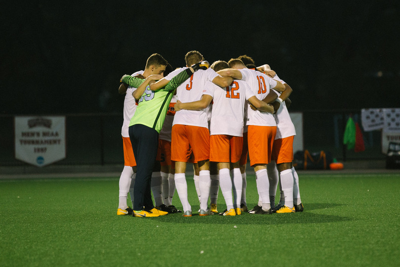 Syracuse earns season-opening win at Oregon State, 2-1