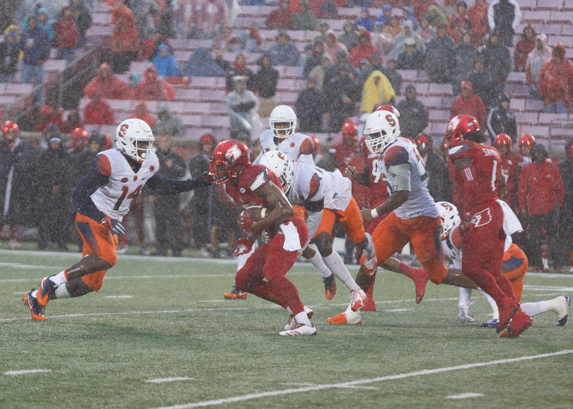 Lamar Jackson and Louisville drain what’s left of Syracuse’s bowl hopes in 56-10 Orange loss